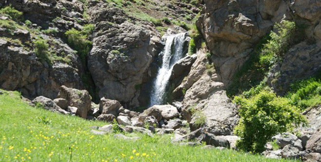 آبشار شر شر عرب دیزجی