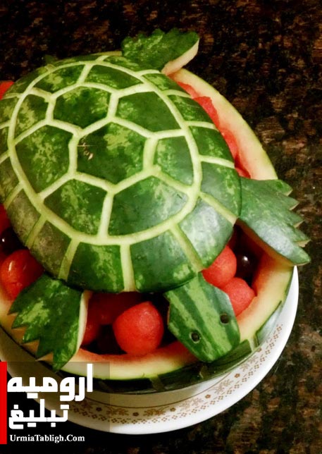 طرح لاکپشت روی هندوانه شب یلدا